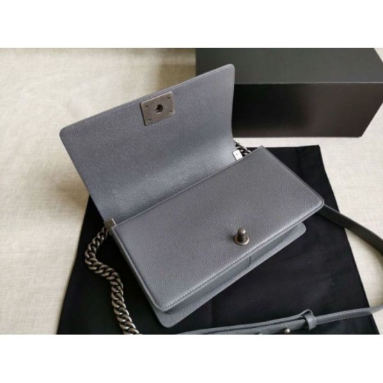 Riproduzione Fedele Boy Classic Flap Borse A67086 Grigio imitazioni Replica Alta Qualità Boy Classic Flap Borse A67086 Grigio