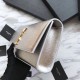 Replica Saint Laurent Classic Metallic Monogramme frizione Argento Outlet Saint Laurent Classic Metallic Monogramme frizione Argento imitazioni perfette