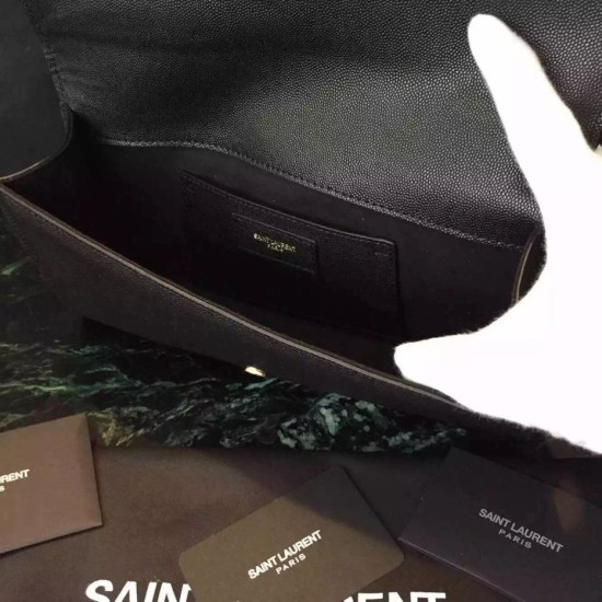Replica Saint Laurent classico nero grano Monogramme Pochette Imitazioni Replica perfette Saint Laurent classico nero grano Monogramme Pochette
