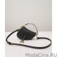 Mini borsa da sella Christian Dior con cinturino nero Mini borsa da sella Christian Dior con cinturino nero