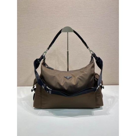 Replica Borsa a tracolla Prada Explore Re-Nylon 2VH204 Uomo marrone Replica Borsa a tracolla Prada Explore Re-Nylon 2VH204 Uomo marrone