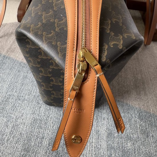 Replica Perfetta Borsa da viaggio Celine Triomphe marrone Imitazioni Perfetta Borsa da viaggio Celine Triomphe marrone