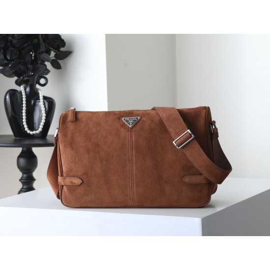 Replica Perfetta Borsa a tracolla Prada scamosciata 2VH187 marrone Imitazioni Perfetta Borsa a tracolla Prada scamosciata 2VH187 marrone