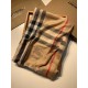 Dupe replica Dettagli perfetti Scialle Burberry Aquatic Cashmere Small Check 75 x 220 Marrone imitazioni perfette Replica Dettagli perfetti Scialle Burberry Aquatic Cashmere Small Check 75 x 220 Marrone Griffate