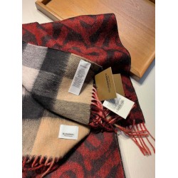 Scialle in lana cashmere double face Burberry 30 x 180 Scialle in lana cashmere double face Burberry 30 x 180