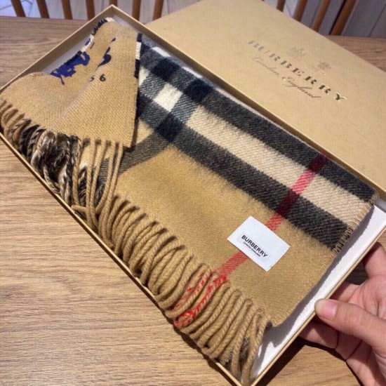 Dupe Scialle Burberry in lana e cashmere con motivo check double-face e logo 30 x 180 marrone imitazioni perfette Replica Scialle Burberry in lana e cashmere con motivo check double-face e logo 30 x 180 marrone Griffate