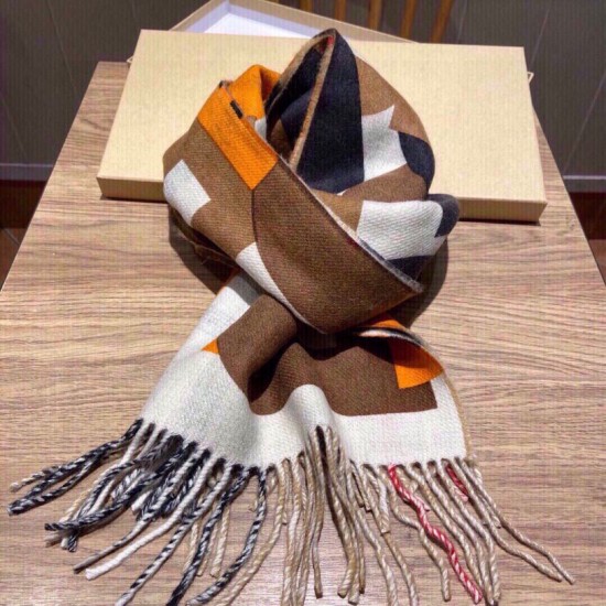 Dupe replica Scialle Burberry in lana e cashmere con motivo check double face e logo 30 x 180 arancione imitazioni perfette Replica Scialle Burberry in lana e cashmere con motivo check double face e logo 30 x 180 arancione Griffate
