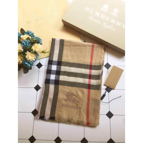 Dupe falso Scialle in cashmere lurex bling Burberry 90 x 200 imitazioni perfette Replica falso Scialle in cashmere lurex bling Burberry 90 x 200 Griffate