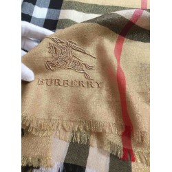 Scialle in cashmere lurex bling Burberry 90 x 200 Scialle in cashmere lurex bling Burberry 90 x 200