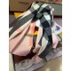 Dupe Pari replica Burberry scialle classico in cashmere con motivo check grande 60 x 180 rosa imitazioni perfette Replica Pari Burberry scialle classico in cashmere con motivo check grande 60 x 180 rosa Griffate