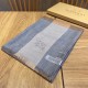 Dupe Alta gamma replica Sciarpa Burberry classica in cashmere con motivo tartan e ricamo cavallo 100 x 200 imitazioni perfette Replica Alta gamma Sciarpa Burberry classica in cashmere con motivo tartan e ricamo cavallo 100 x 200 Griffate