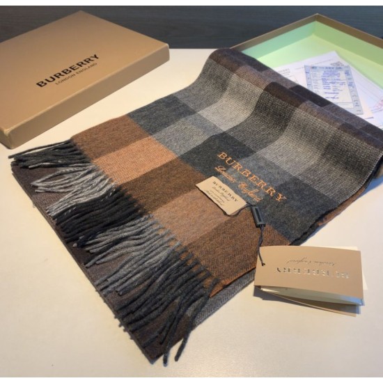 Dupe Sciarpa Burberry Classic Cashmere 30 x 200 imitazioni perfette Replica Sciarpa Burberry Classic Cashmere 30 x 200 Griffate