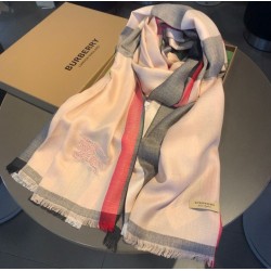 Dettagli perfetti Scialle Burberry in cashmere con motivo a rombi classico check 70 x 200