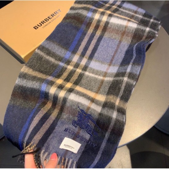 Dupe replica Scialle Burberry misto cashmere e lana 32 x 200 imitazioni perfette Replica Scialle Burberry misto cashmere e lana 32 x 200 Griffate