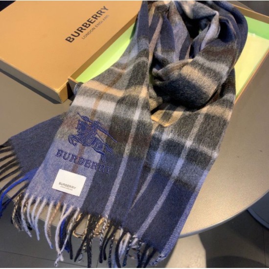 Dupe replica Scialle Burberry misto cashmere e lana 32 x 200 imitazioni perfette Replica Scialle Burberry misto cashmere e lana 32 x 200 Griffate
