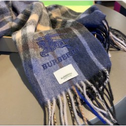 Scialle Burberry misto cashmere e lana 32 x 200 Scialle Burberry misto cashmere e lana 32 x 200