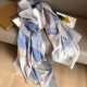 Dupe Sciarpa Burberry classica in cashmere con motivo tartan e ricamo cavallo 100 x 200 imitazioni perfette Replica Sciarpa Burberry classica in cashmere con motivo tartan e ricamo cavallo 100 x 200 Griffate
