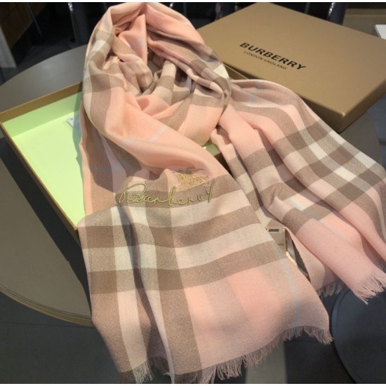 Dupe Dettagli perfetti Burberry Scialle Cashmere Classic check 70 x 220 imitazioni perfette Replica Dettagli perfetti Burberry Scialle Cashmere Classic check 70 x 220 Griffate