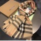 Dupe Pari replica Scialle Burberry in cashmere classico check 70 x 220 imitazioni perfette Replica Pari Scialle Burberry in cashmere classico check 70 x 220 Griffate