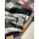 Dupe falso Burberry scialle classico in cashmere con motivo check medio 40 x 180 imitazioni perfette Replica falso Burberry scialle classico in cashmere con motivo check medio 40 x 180 Griffate