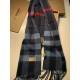 Dupe Burberry scialle classico in cashmere con motivo check medio 40 x 180 imitazioni perfette Replica Burberry scialle classico in cashmere con motivo check medio 40 x 180 Griffate
