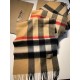 Dupe replica Burberry scialle classico in cashmere con motivo check medio 40 x 180 imitazioni perfette Replica Burberry scialle classico in cashmere con motivo check medio 40 x 180 Griffate