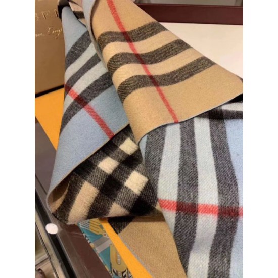 Dupe Dettagli perfetti Burberry Scialle in cashmere con motivo check classico 30 x 250 imitazioni perfette Replica Dettagli perfetti Burberry Scialle in cashmere con motivo check classico 30 x 250 Griffate
