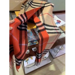 Scialle Burberry Cashmere Classic check 30 x 250 Scialle Burberry Cashmere Classic check 30 x 250