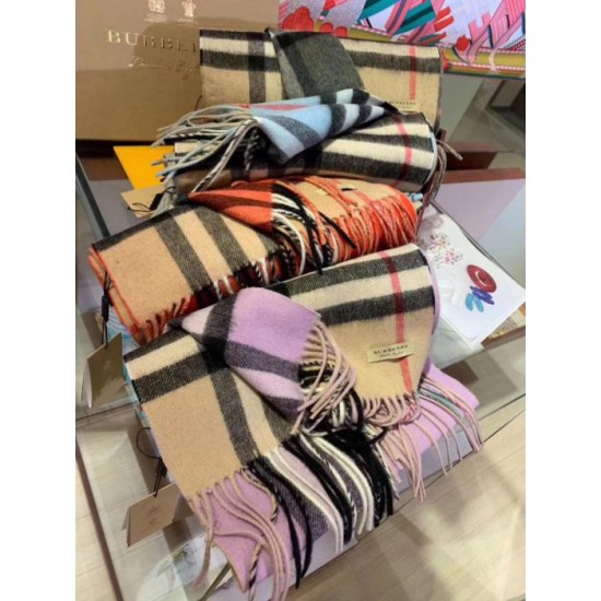 Dupe Scialle Burberry Cashmere Classic check 30 x 250 imitazioni perfette Replica Scialle Burberry Cashmere Classic check 30 x 250 Griffate