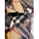 Dupe replica Burberry Scialle in cashmere con motivo check classico 30 x 250 imitazioni perfette Replica Burberry Scialle in cashmere con motivo check classico 30 x 250 Griffate
