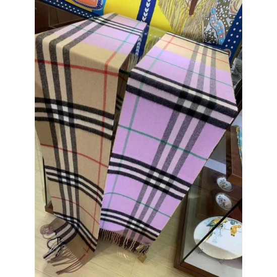 Dupe Alta gamma replica Burberry Scialle in cashmere con motivo check classico 30 x 250 imitazioni perfette Replica Alta gamma Burberry Scialle in cashmere con motivo check classico 30 x 250 Griffate