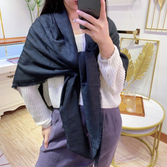 Dupe Wool GG jacquard sciarpa quadrata double-face Verde scuro imitazioni perfette Replica Wool GG jacquard sciarpa quadrata double-face Verde scuro Griffate