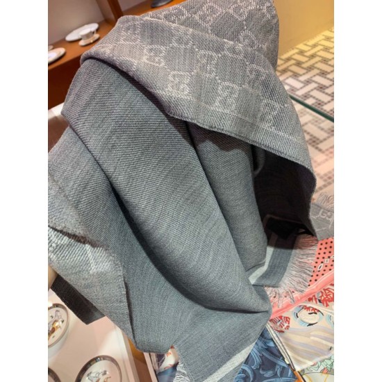 Dupe Sciarpa da uomo classica in cashmere double face Grigio imitazioni perfette Replica Sciarpa da uomo classica in cashmere double face Grigio Griffate
