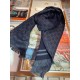 Dupe Sciarpa classica da uomo in cashmere double face Blu scuro imitazioni perfette Replica Sciarpa classica da uomo in cashmere double face Blu scuro Griffate
