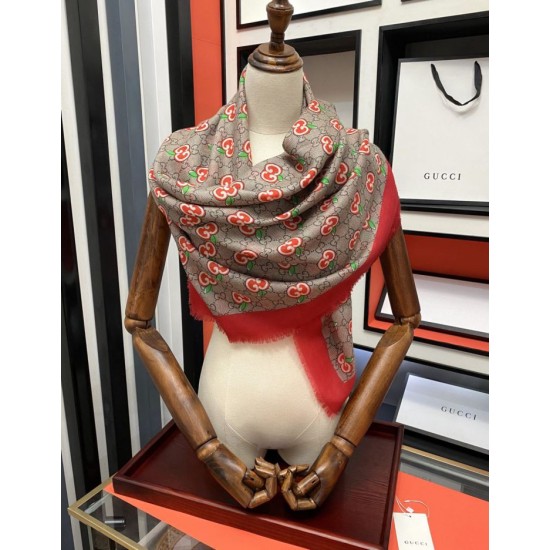 Dupe replica Sciarpa Double G in cashmere con motivo mela intrecciata imitazioni perfette Replica Sciarpa Double G in cashmere con motivo mela intrecciata Griffate