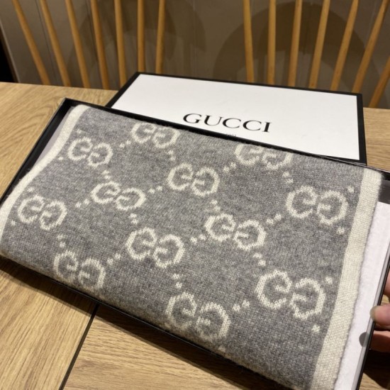 Replica Sciarpa Classic Wool GG jacquard Grigia Griffate