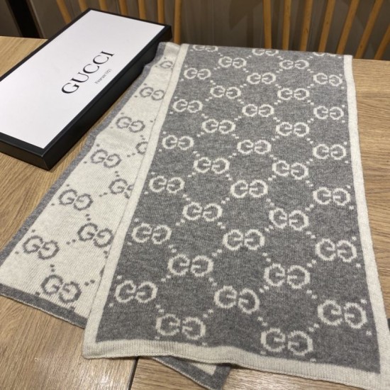 Replica Sciarpa Classic Wool GG jacquard Grigia Griffate