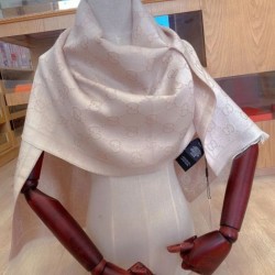 Replica Alta gamma Scialle in lurex intarsiato con elementi classici in edizione limitata Rosa Griffate