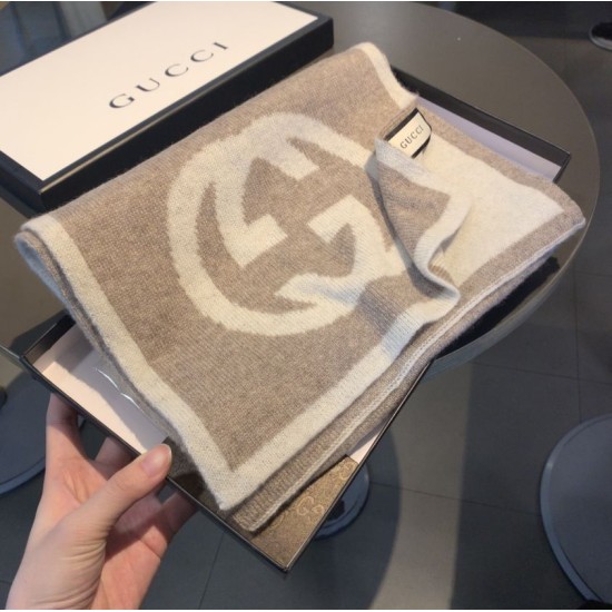 Dupe replica Sciarpa Classic Cashmere Marrone imitazioni perfette Replica Sciarpa Classic Cashmere Marrone Griffate