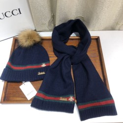 Classic Cashmere Jacquard Sciarpa e Cappello Blu Scuro