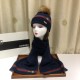 Replica falso Classic Cashmere Jacquard Sciarpa e Cappello Blu Scuro Griffate