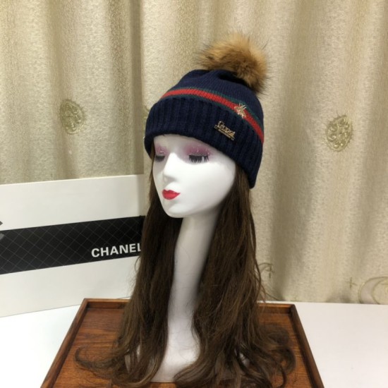 Replica falso Classic Cashmere Jacquard Sciarpa e Cappello Blu Scuro Griffate