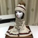 Dupe Alta gamma replica Classic Cashmere Jacquard Sciarpa e Cappello Beige imitazioni perfette Replica Alta gamma Classic Cashmere Jacquard Sciarpa e Cappello Beige Griffate