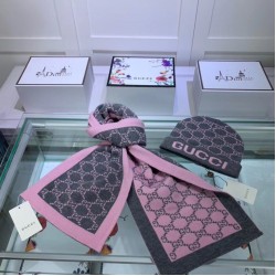 Classic Cashmere Jacquard Sciarpa e Cappello Rosa / Grigio