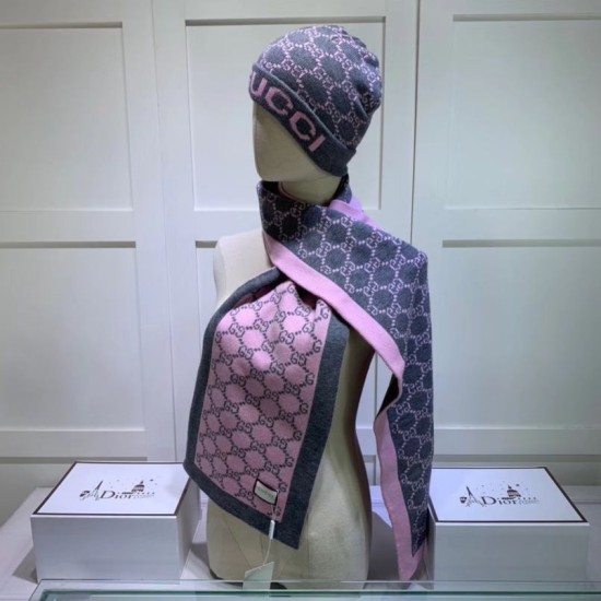 Dupe Classic Cashmere Jacquard Sciarpa e Cappello Rosa / Grigio imitazioni perfette Replica Classic Cashmere Jacquard Sciarpa e Cappello Rosa / Grigio Griffate