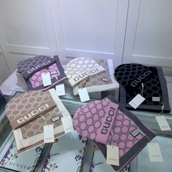 Dupe Classic Cashmere Jacquard Sciarpa e Cappello Rosa / Grigio imitazioni perfette Replica Classic Cashmere Jacquard Sciarpa e Cappello Rosa / Grigio Griffate