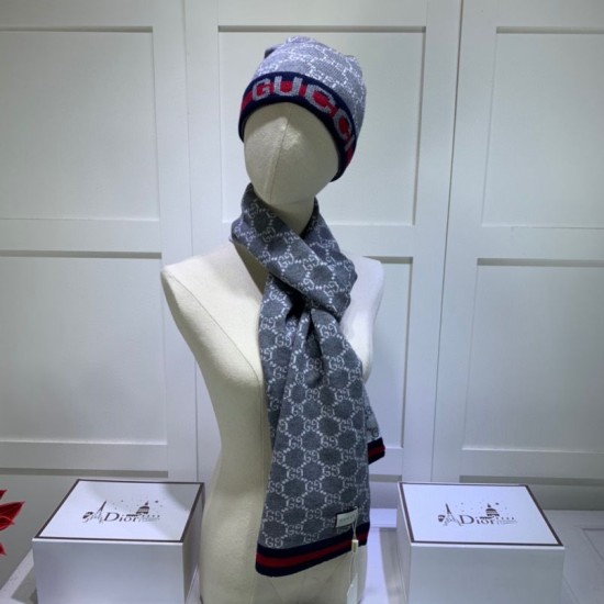 Dupe Alta gamma replica Classic Cashmere Jacquard Sciarpa e Cappello Grigio imitazioni perfette Replica Alta gamma Classic Cashmere Jacquard Sciarpa e Cappello Grigio Griffate