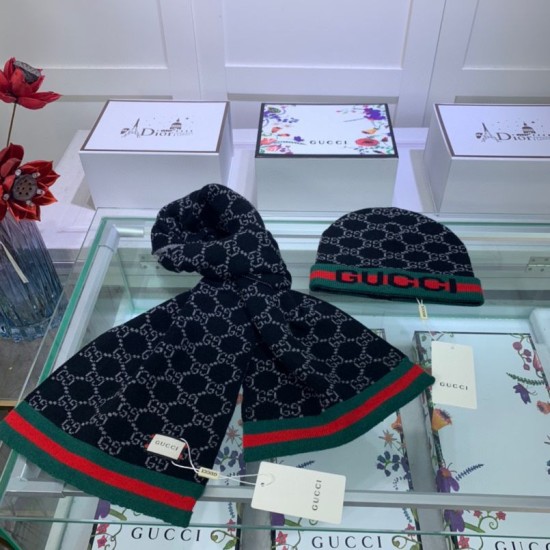 Dupe Classic Cashmere Jacquard Sciarpa e Cappello Nero imitazioni perfette Replica Classic Cashmere Jacquard Sciarpa e Cappello Nero Griffate