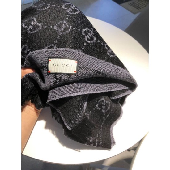 Dupe Sciarpa Classic jacquard in lana 48 x 180 Light Coffee imitazioni perfette Replica Sciarpa Classic jacquard in lana 48 x 180 Light Coffee Griffate