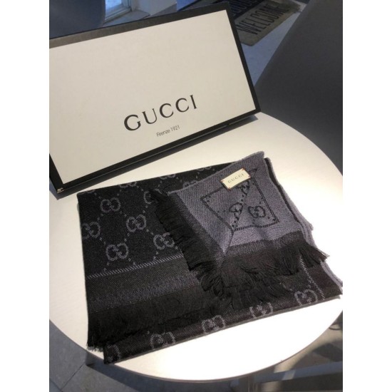 Dupe Sciarpa Classic jacquard in lana 48 x 180 Light Coffee imitazioni perfette Replica Sciarpa Classic jacquard in lana 48 x 180 Light Coffee Griffate
